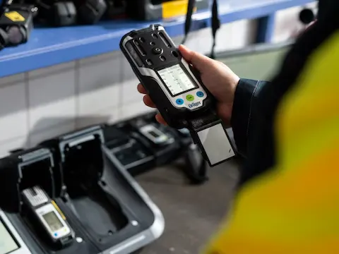 Inicio > Soluciones > Seguridad Hombre-Máquina > Detector de gas portátil