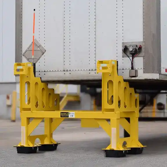Aplicación de Trailer Stand en muelle de carga